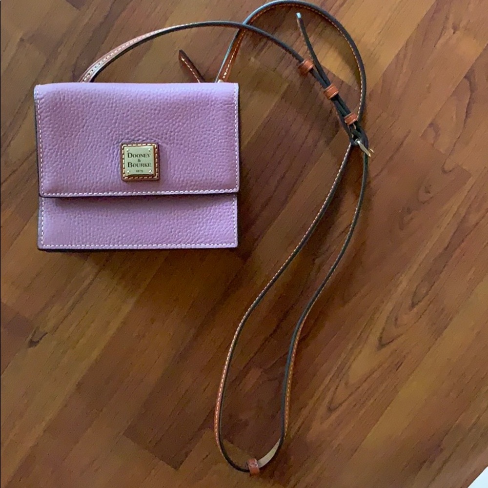 NWOT Dooney and Bourke crossbody.